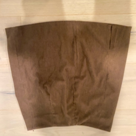 Brown mini skirt - Picture 3 of 3